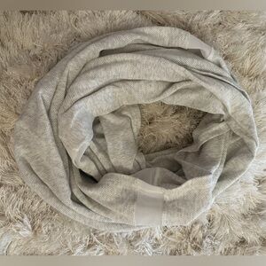 Lululemon vinyasa scarf
